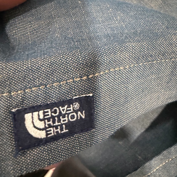 The North Face Men's Vintage Blue Casual Shirt - Picture 3 of 9
